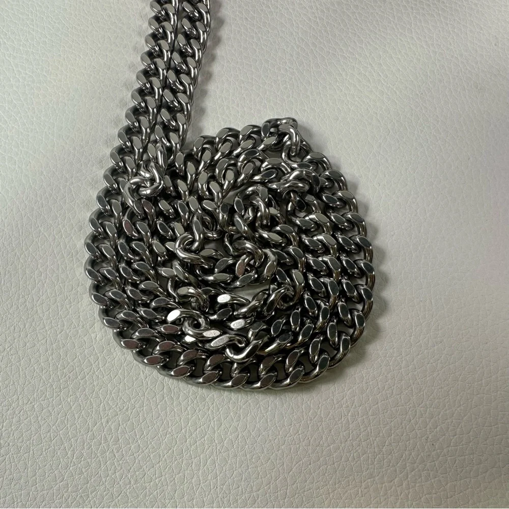 NEW BALENCIAGA SATIN Hourglass Wallet On Chain - Picture 8 of 13